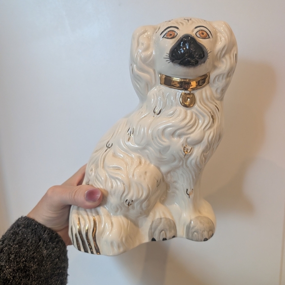 Royal Doulton Staffordshire White and Gold Ceramic Dog Figurine - Picture 1 of 7